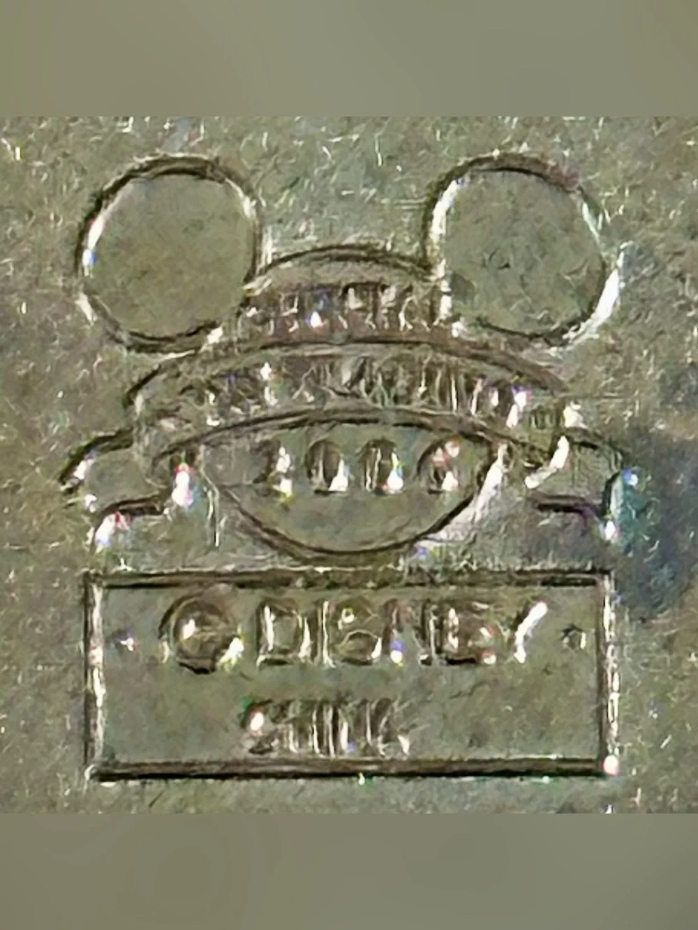 Disney 2006 Mickey Mouse Pirates Of The Caribbean Treasure Chest Pin